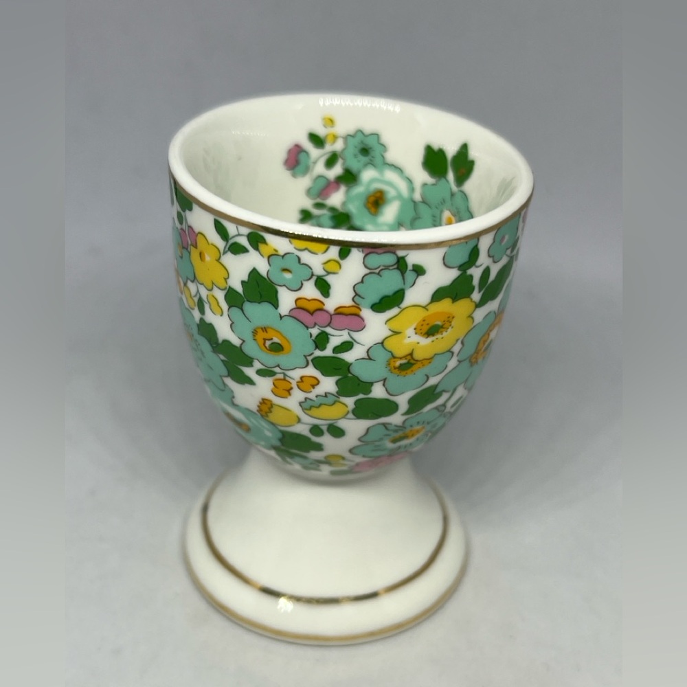Vintage Floral Gold Trim Egg Cup 2 1/2”